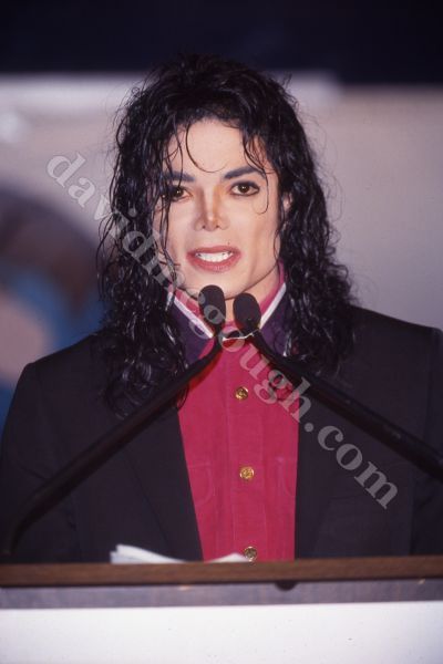 Michael Jackson 1992 NYC.jpg